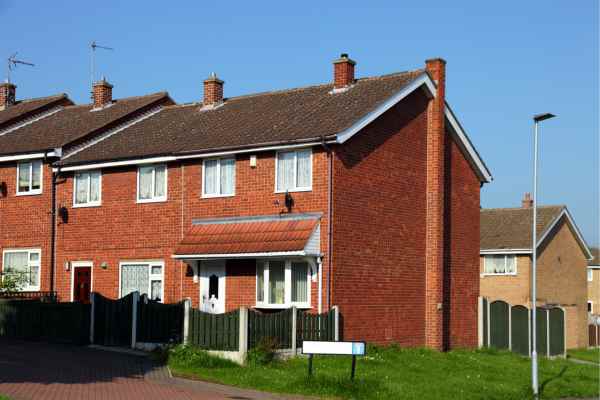 Can I Alter The Party Wall Surveyor? - A Crucial Guide From Faulkner Surveyors 3 Do you want to change the party wall surveyor you are using? Get the best results from Faulkners Thame NOW!