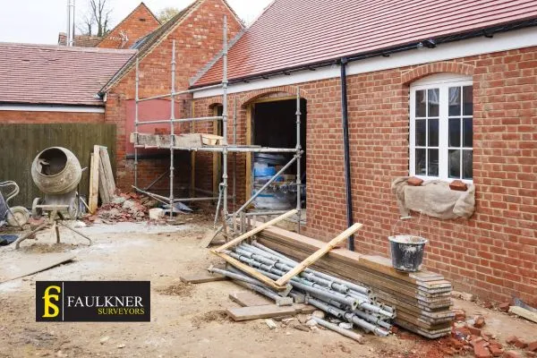 What is the minimum distance between 2 houses? 2 Distance Between Two Houses : Party Wall Surveyors Thame